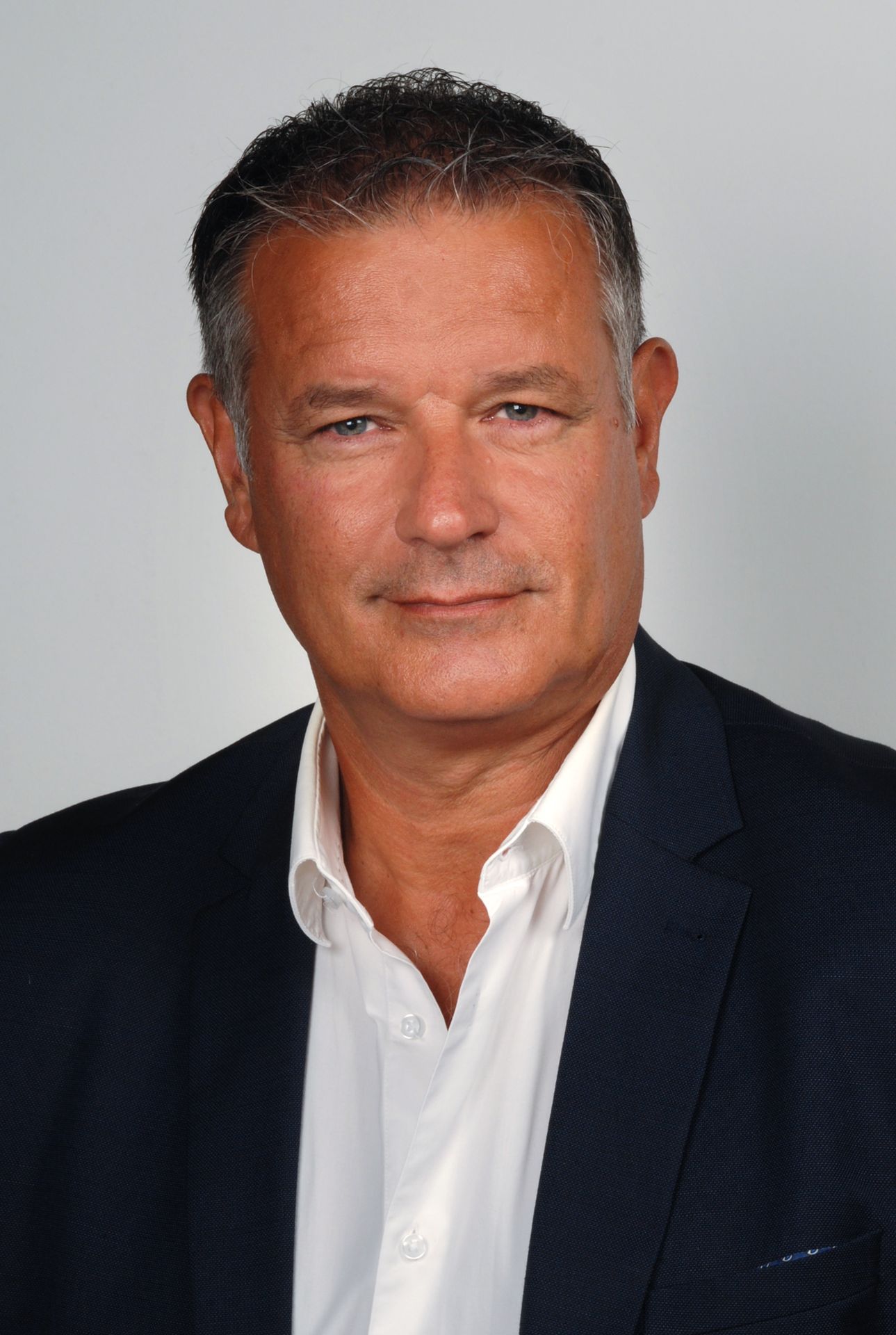 Jean-Michel FRISCIA / Gérant Sur le chemin du succès Jean-Michel FRISCIA / Gérant Sur le chemin du succès